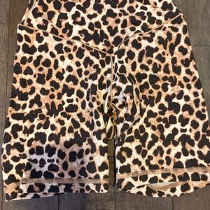 arie leopard print biker shorts